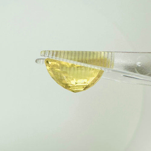 https://cdn.shopify.com/s/files/1/1015/8633/8124/files/unheated-yellow-sapphire-ceylon-back-view.jpg?v=1779878695
