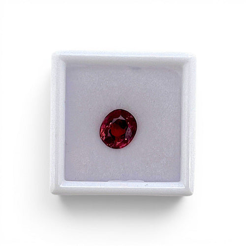 https://cdn.shopify.com/s/files/1/1015/8633/8124/files/unheated-vietnam-deep-pink-spinel-2-30ct-gemstone-box.jpg?v=1779810236