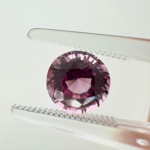 https://cdn.shopify.com/s/files/1/1015/8633/8124/files/natural-vivid-pink-spinel-round-cut-vietnam-face-macro.jpg?v=1779878208