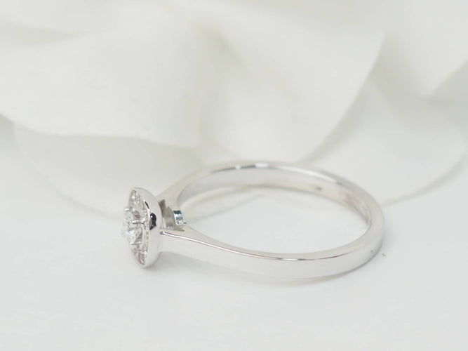 Bague 53.5 Bague solitaire en or blanc 18k avec diamants, 0,15 ct 58 Facettes 30934