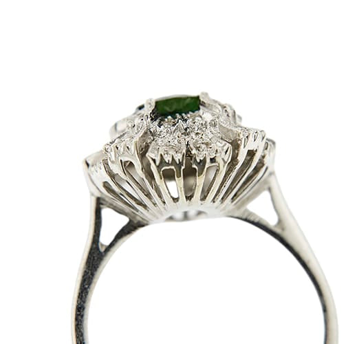 https://api-ledial.emberware.it/app/uploads/2026/05/41749-anello-oro-zaffiro-diamanti_12.jpg