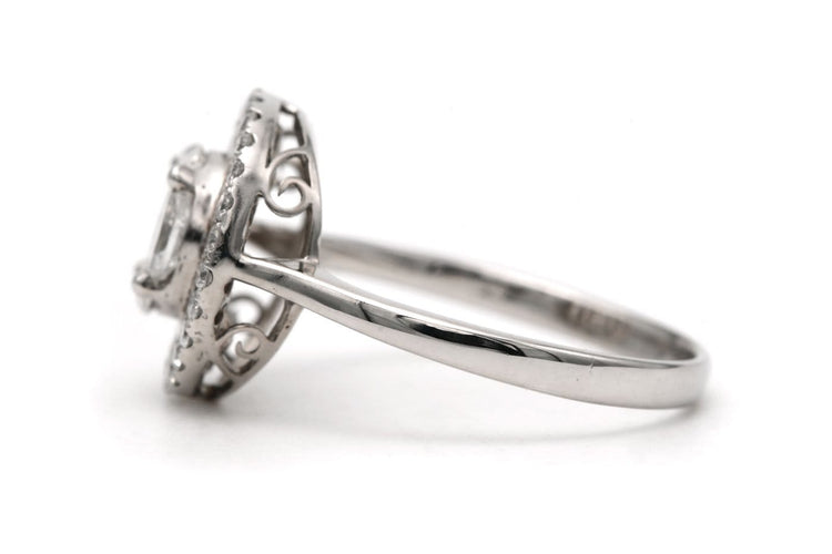 Bague 59 Bague contemporaine en or blanc 18 carats et diamants 58 Facettes 23827
