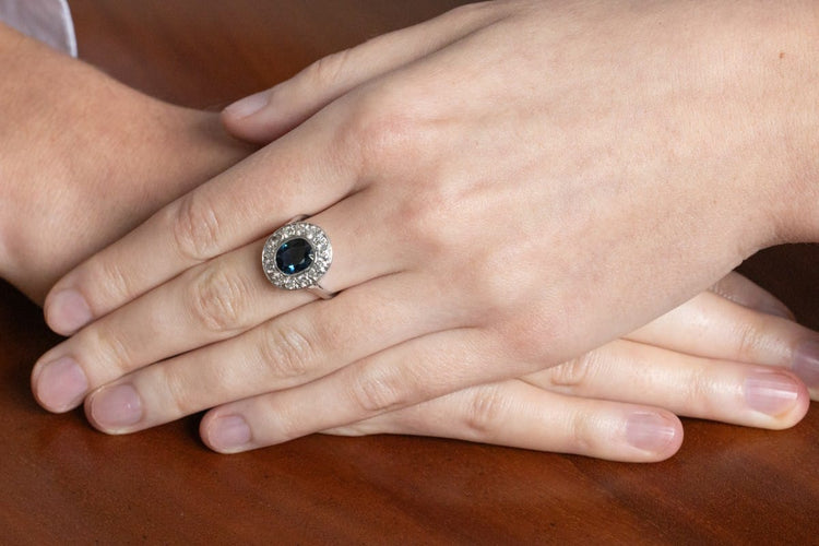 platinum-ring-with-sapphire-and-diamonds-mid-20th-century (2).jpg
