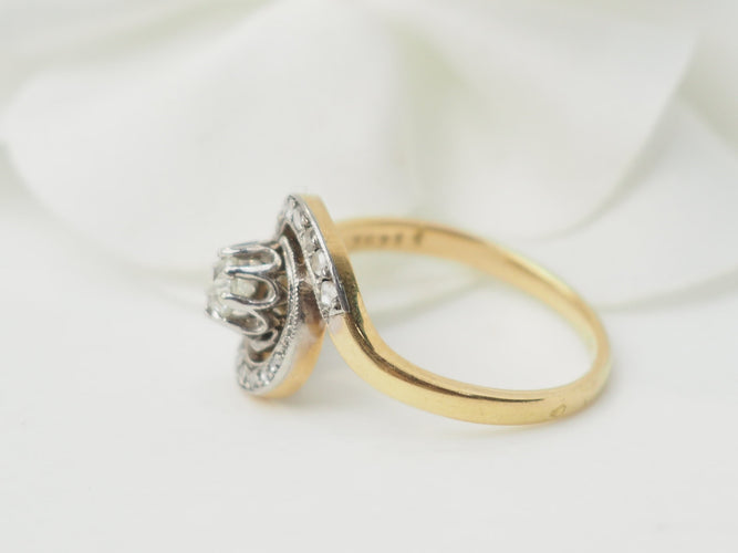 Bague 54.5 Bague tourbillon en or jaune et blanc 18 kt et diamants 58 Facettes 33317