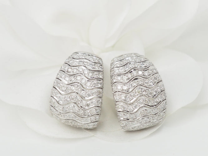 Boucles d'oreilles Boucles d'oreilles pavées en or blanc et diamants 58 Facettes 33113