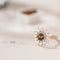 Bague 51 Gemmyo Lefkos - Bague marguerite en or rose et diamants 58 Facettes Gmyo-2370