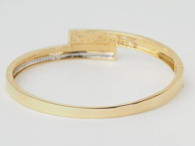 Bracelet Bracelet jonc ouvrant en or jaune et diamants 58 Facettes 33362