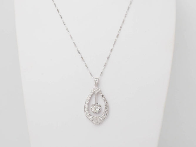 Collier Art déco - Collier en or blanc et diamants 58 Facettes 33429