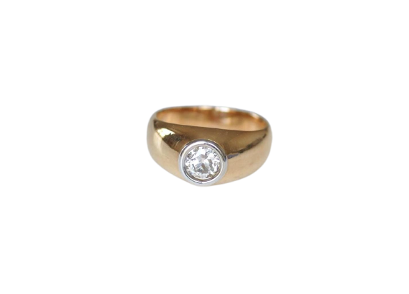 Vintage two-tone gold band ring with 0.65 ct diamond 