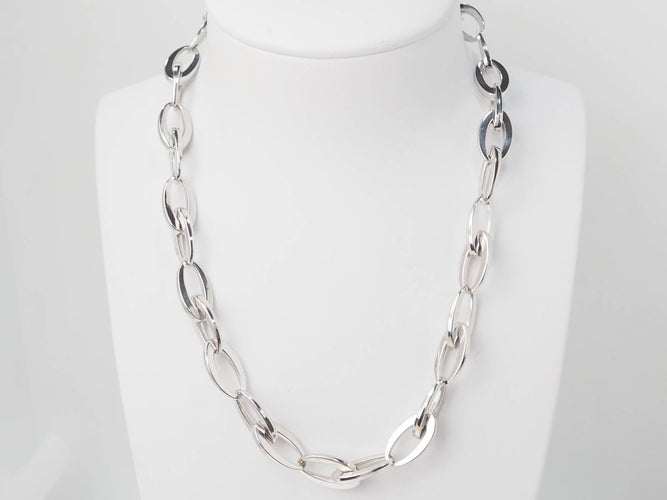 Collier Collier en or blanc 18 carats à maillons ovales – 25 g 58 Facettes 23426