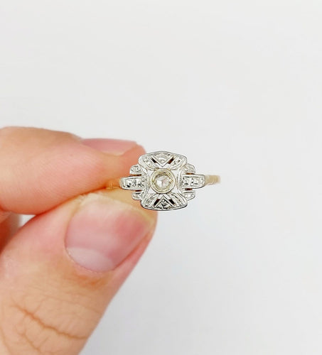 Bague 58.5 Bague Art déco en or 18K, platine et diamants taille rose 58 Facettes A07395