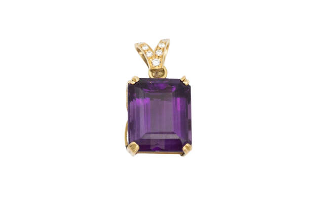Vintage yellow gold pendant with amethyst and diamonds 