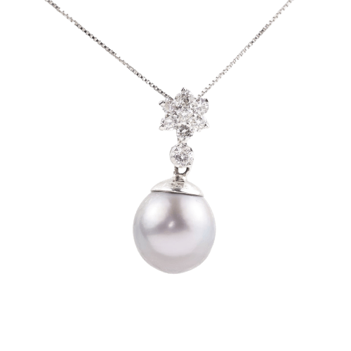 Collier Collier en or blanc avec perle d’eau salée et diamants 58 Facettes D-66612