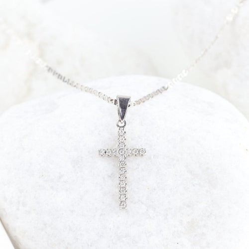 Collier Collier croix en or blanc 18K et diamants 58 Facettes 1B-II