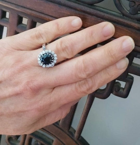 Bague 55.5 Bague marguerite en or blanc, saphir et diamants 58 Facettes 613