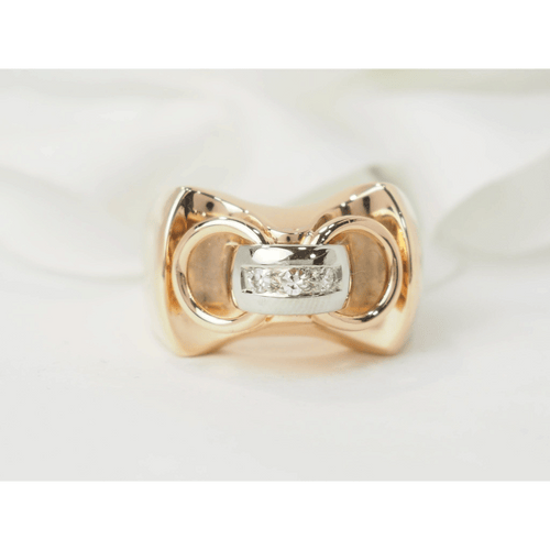 Bague 53.5 Bague Tank ancienne des années 1940 en or bicolore 18k et diamants 58 Facettes 33465