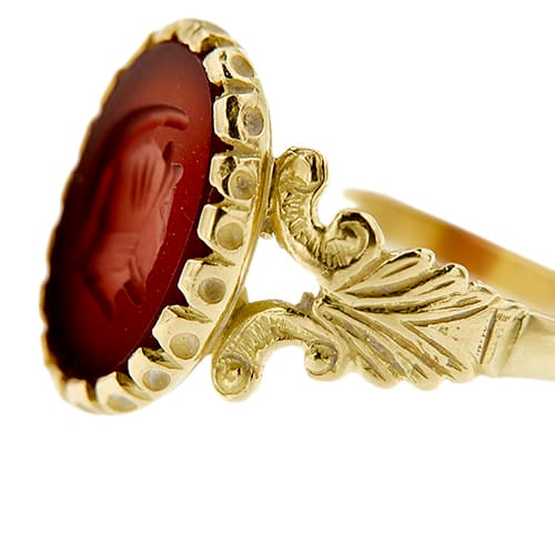 https://api-ledial.emberware.it/app/uploads/2026/06/38403-anello-oro-scudo-uomo-corniola_13.jpg