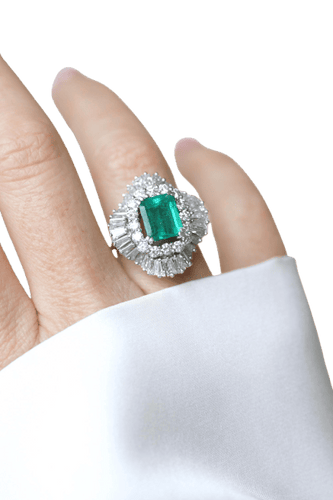 Bague 51 Bague Jupe - Émeraude colombienne, diamants et or blanc 58 Facettes