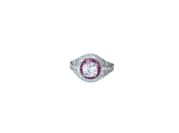 Art Deco - Kupolring i Platina, kudddiamant och rubin 