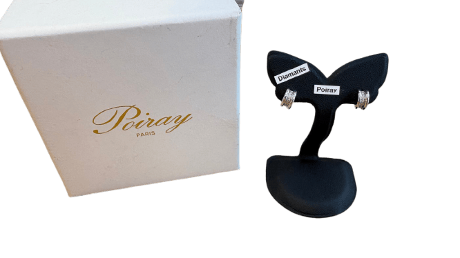 Boucles d'oreilles Poiray - Demi-créoles en or blanc et diamants 58 Facettes Boucles d’oreilles 001