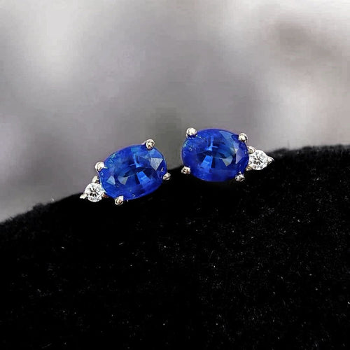 single-tulip-sapphire-earrings-18k-white-gold-5.jpg