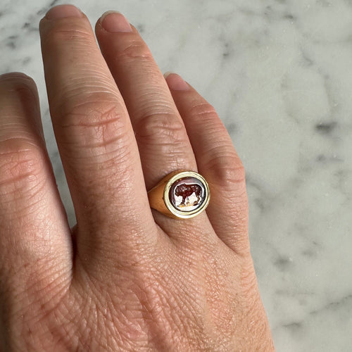 Bague 52.5 Chevalière intaille en or jaune 18K 58 Facettes REF2225
