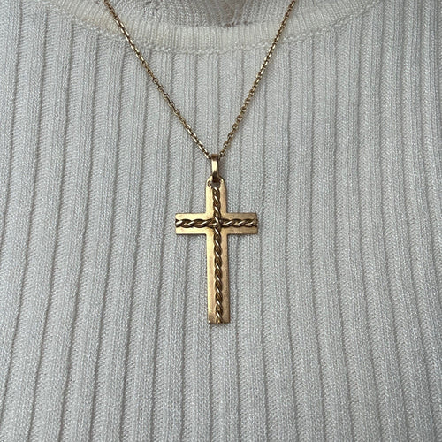 Pendentif Pendentif croix torsadée en or jaune 18K 58 Facettes REF2318