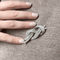 Boucles d'oreilles Noeud - Clip de revers en or gris et platine, diamants 58 Facettes REF23108-130