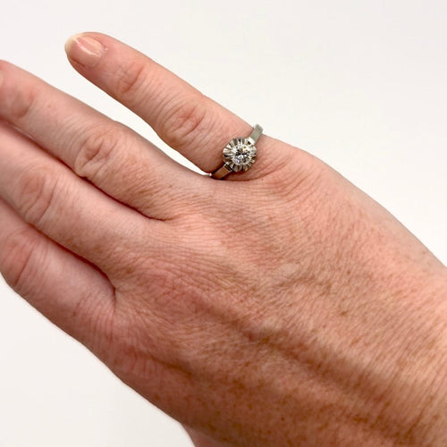 Bague 50.5 Bague - Solitaire diamant en or gris et platine 58 Facettes REF24006-170