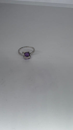 Bague 55 Bague en or blanc, améthyste et diamants 58 Facettes Bague 001