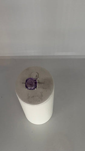 Bague 55 Bague en or blanc, améthyste et diamants 58 Facettes Bague 001
