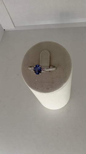 Bague 54 Bague en or blanc avec saphir et diamants 58 Facettes Bague 001