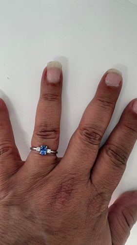 Bague 54 Bague en or blanc avec saphir et diamants 58 Facettes Bague 001