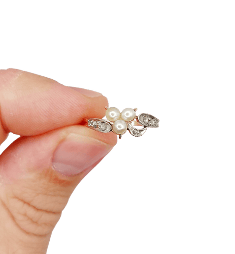 Bague 54 Bague trèfle antique en or rose, platine, perles et diamants 58 Facettes A06880