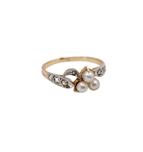 Bague 54 Bague trèfle antique en or rose, platine, perles et diamants 58 Facettes A06880