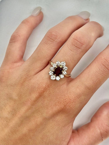 Bague_marguerite_en_or_blanc_18_carats_avec_rubis_non_chauff_de_1_54_ct_et_diamants_de_1_68_ct.jpg