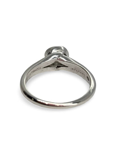 Solitaire_de_Bulgari_Incontro_D_Amore_diamant_0_60_ct_en_platine.jpg