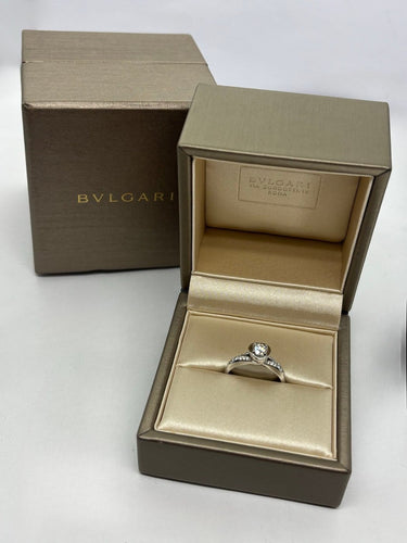 Solitaire_Bulgari_Incontro_D_Amore_en_platine_950_et_diamant_0_60_ct.jpg