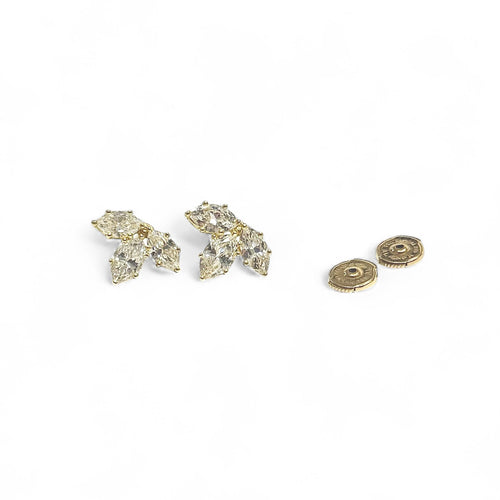 Boucles d'oreilles Lotus - Boucles d'oreilles en or jaune 18K et diamants 58 Facettes REF24094-257