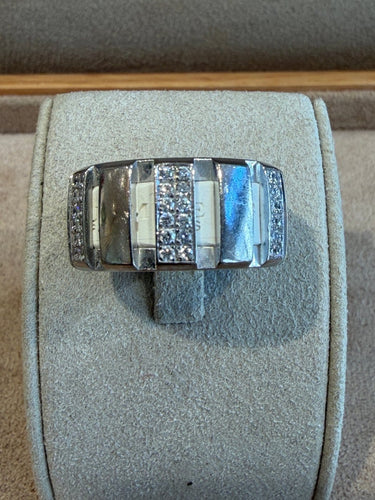 31100140 A.JPG