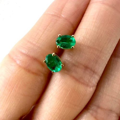 single-tulip-oval-emerald-earrings-18k-gold-3.jpg