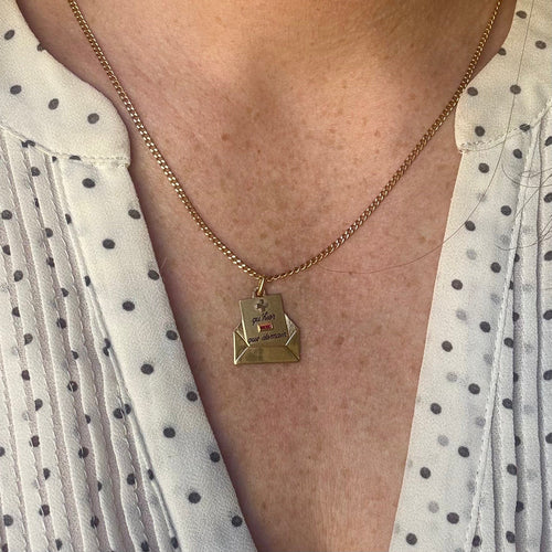 Pendentif Augis - Pendentif lettre d’amour en or jaune 18K 58 Facettes REF2555CF-323