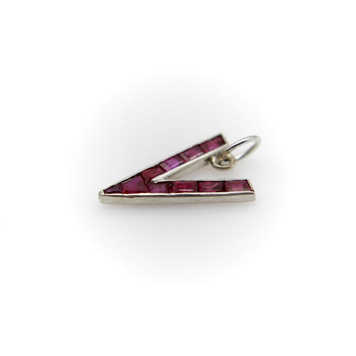 Retro Pendant - V for Victory Pendant in platinum and ruby 58 Facettes 11147