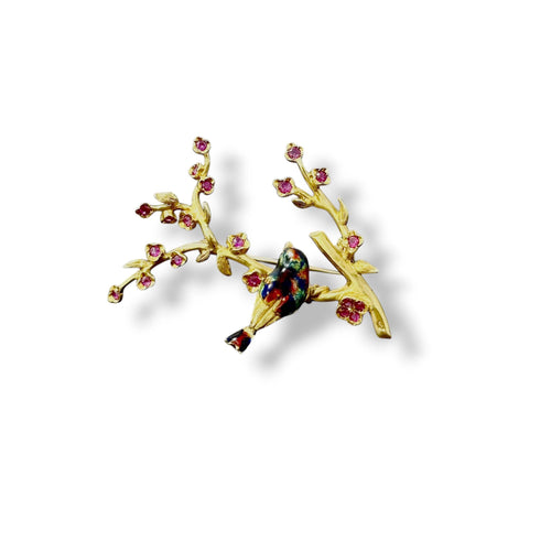 Broche Broche oiseau dans un cerisier en or jaune 18K, rubis 58 Facettes REF2503-270