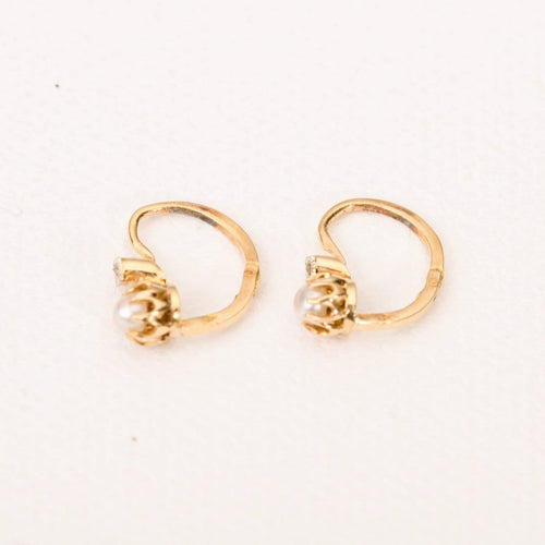 Earrings Sleepers earrings small rose luster pearls_3.jpg