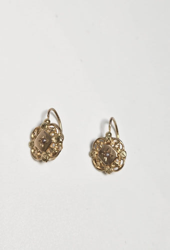 Boucles d'oreilles Boucles d’oreilles dormeuses anciennes en or jaune 18 ct et demi-perles 58 Facettes Bo_01