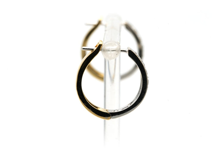 Boucles d'oreilles Boucles d'oreilles en or jaune et blanc 18 carats et diamants 58 Facettes 23404