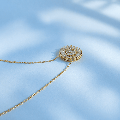 collier-pendentif-fleur-diamants-or-jaune-18K.png