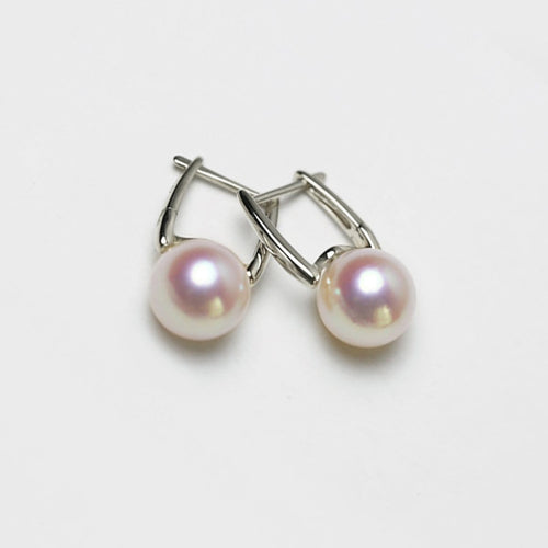 akoya-pearl-hoop-earrings-18k-white-gold-underwater-3.jpg