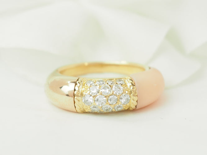 Bague 54 Van Cleef & Arpels Philippine - Bague en or jaune, diamants et corail 58 Facettes 33591